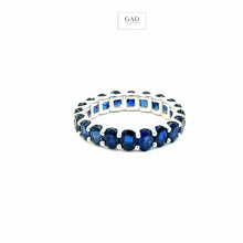 Load image into Gallery viewer, Eternity ring 14KWGOLD with Oval Blue Sapphire