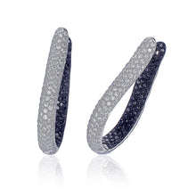 Load image into Gallery viewer, Earrings 18KW GOLD s/w white &Black diamond.
