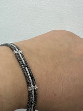 Load image into Gallery viewer, Bracelet 18KWGOLD s/w Black & white Diamond.