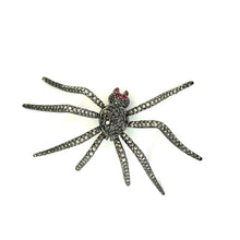 Load image into Gallery viewer, Brooch 18KWGOLD s/w Black &white diamond.