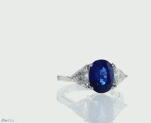 Load and play video in Gallery viewer, RING PT950 s/w Blue Sapphire &amp;Diamond .
