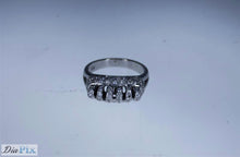 Load image into Gallery viewer, RING 18KWGOLD s/w Round Diamond.
