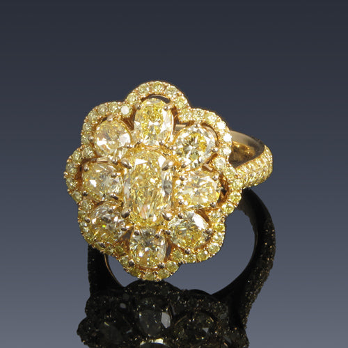 RING 18KYGOLD s/w Fancy intense yellow.